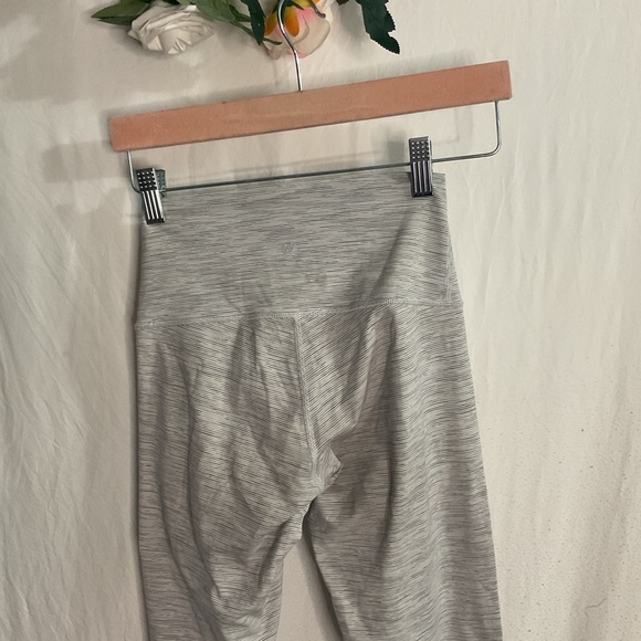 Lululemon Gray Leggings - Picture 1 of 4